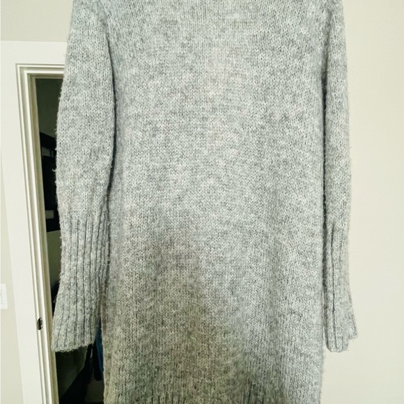 Ricki’s cardigan - Picture 3 of 3